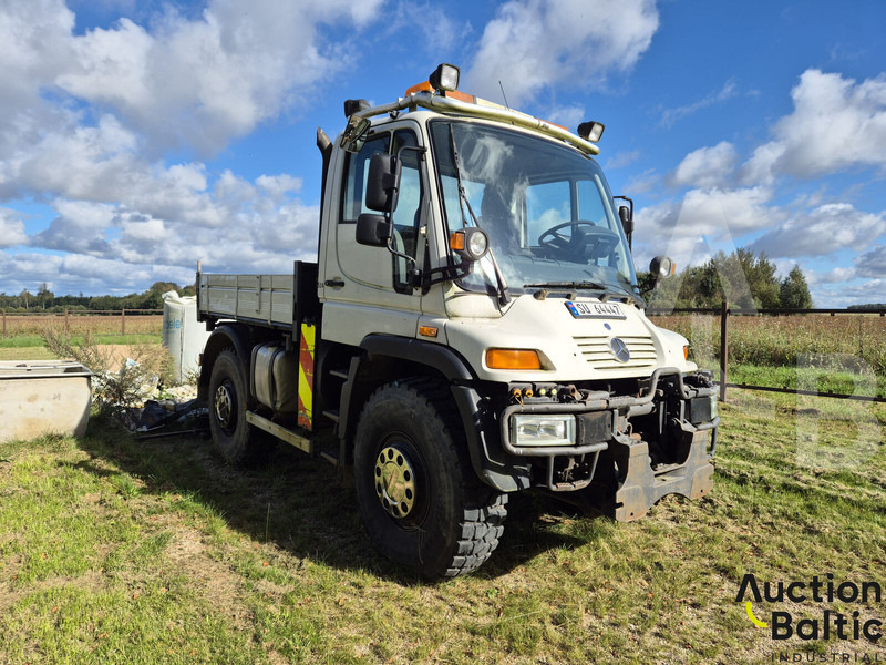 Mercedes-Benz Unimog U 400 - Самосвал камион: снимка 2 Mercedes-Benz Unimog U 400 - Самосвал камион: снимка 2