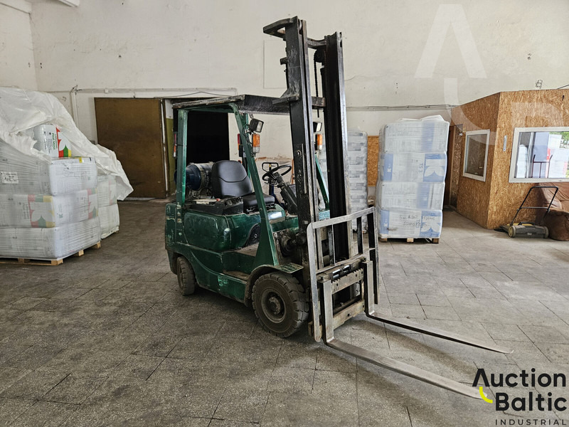 Mitsubishi 2T 151 P2 - Газокар: снимка 2 Mitsubishi 2T 151 P2 - Газокар: снимка 2