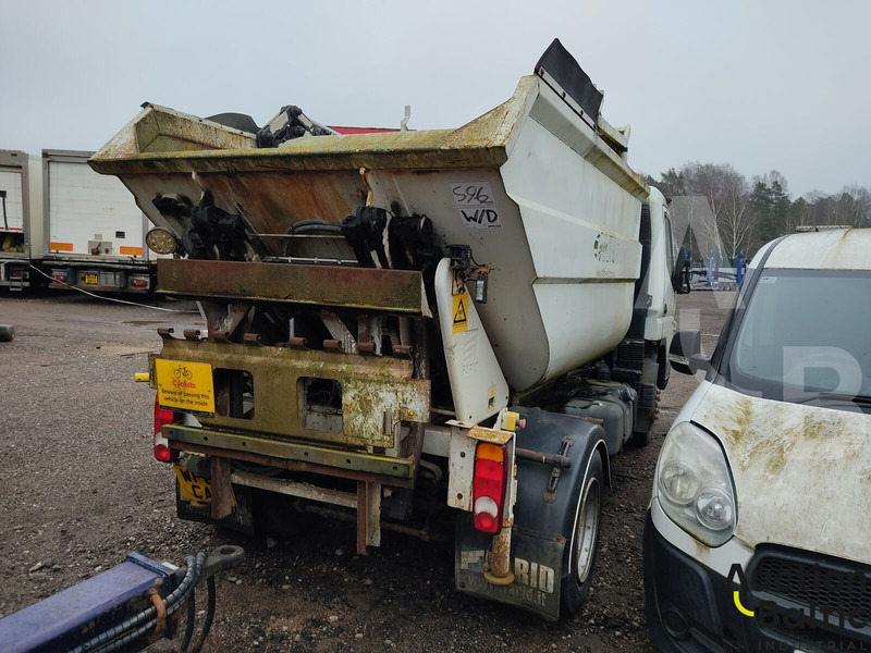 Mitsubishi Fuso - Боклукчийска кола: снимка 3 Mitsubishi Fuso - Боклукчийска кола: снимка 3