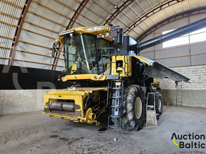 New Holland CR 9080 - Зърнокомбайн: снимка 1 New Holland CR 9080 - Зърнокомбайн: снимка 1