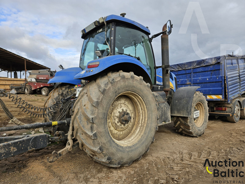 New Holland T 8040 - Трактор: снимка 4 New Holland T 8040 - Трактор: снимка 4