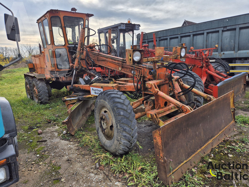 Onbekend BGP-180 - Грейдер: снимка 1 Onbekend BGP-180 - Грейдер: снимка 1