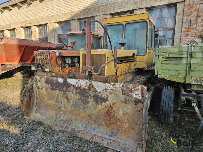 Onbekend DT-75 - Верижен трактор: снимка 2 Onbekend DT-75 - Верижен трактор: снимка 2