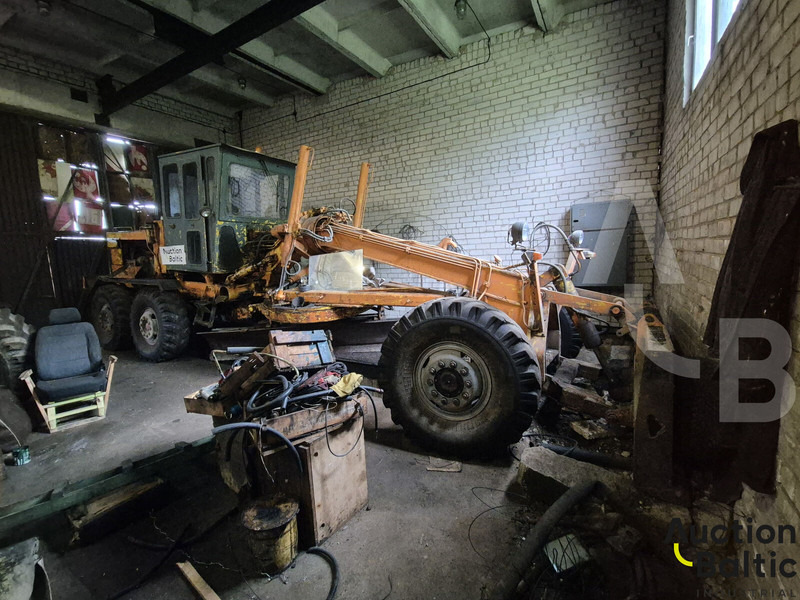 Onbekend DZ-122A-6 - Грейдер: снимка 1 Onbekend DZ-122A-6 - Грейдер: снимка 1