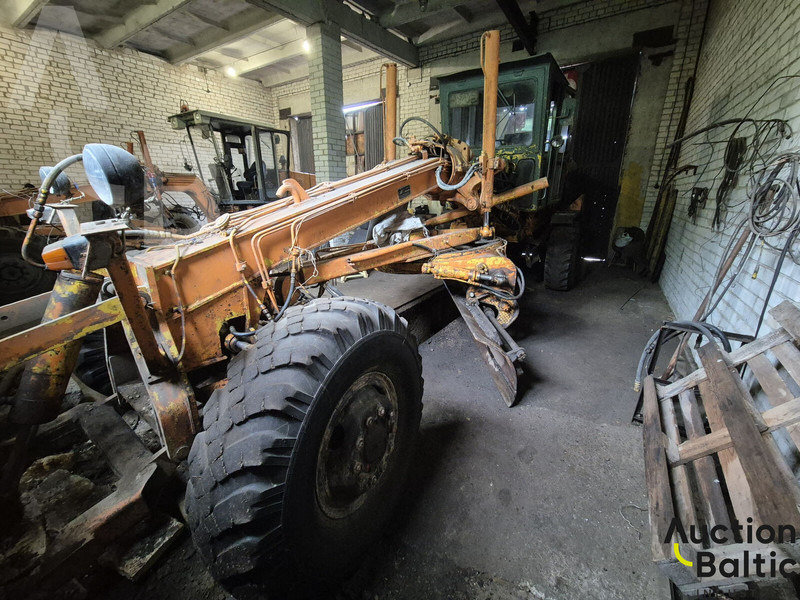 Onbekend DZ-122A-6 - Грейдер: снимка 2 Onbekend DZ-122A-6 - Грейдер: снимка 2