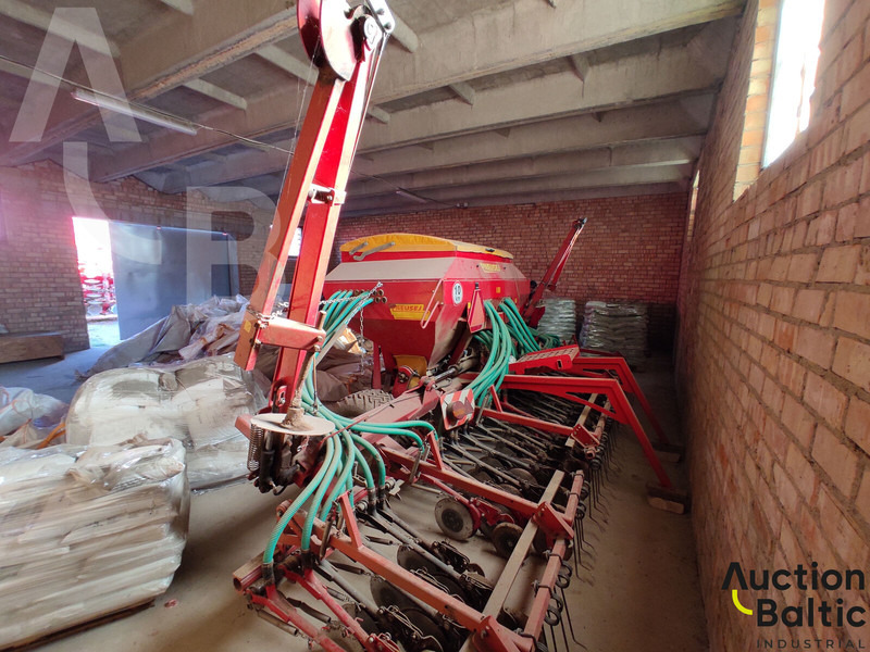 PNEUSEJ 6MV48 - Комбинирана сеялка: снимка 3 PNEUSEJ 6MV48 - Комбинирана сеялка: снимка 3