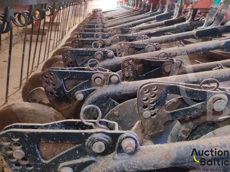 PNEUSEJ 6MV48 - Комбинирана сеялка: снимка 5 PNEUSEJ 6MV48 - Комбинирана сеялка: снимка 5