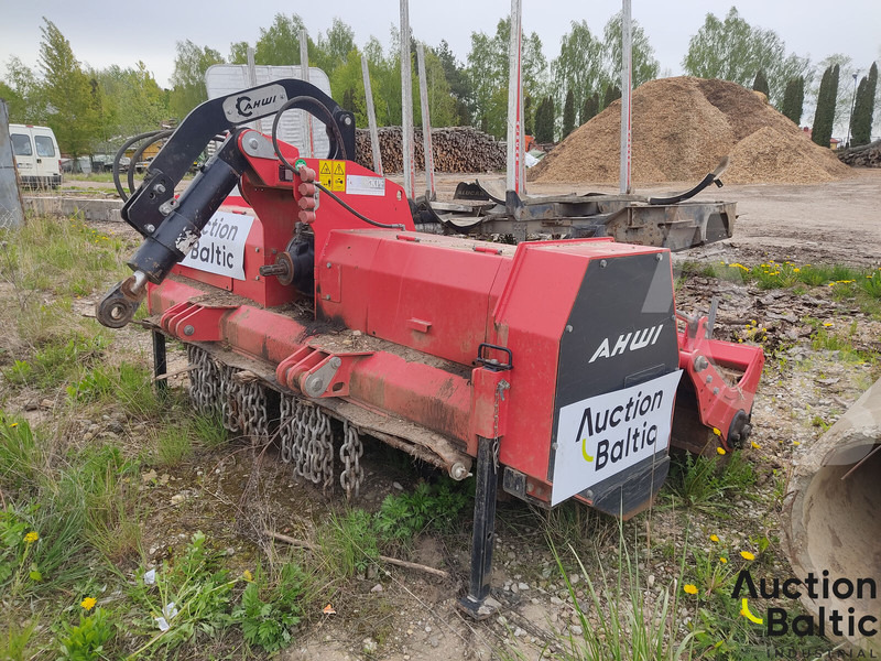 Prinoth RFL 700-2300U - Дробилка за дървесина: снимка 1 Prinoth RFL 700-2300U - Дробилка за дървесина: снимка 1