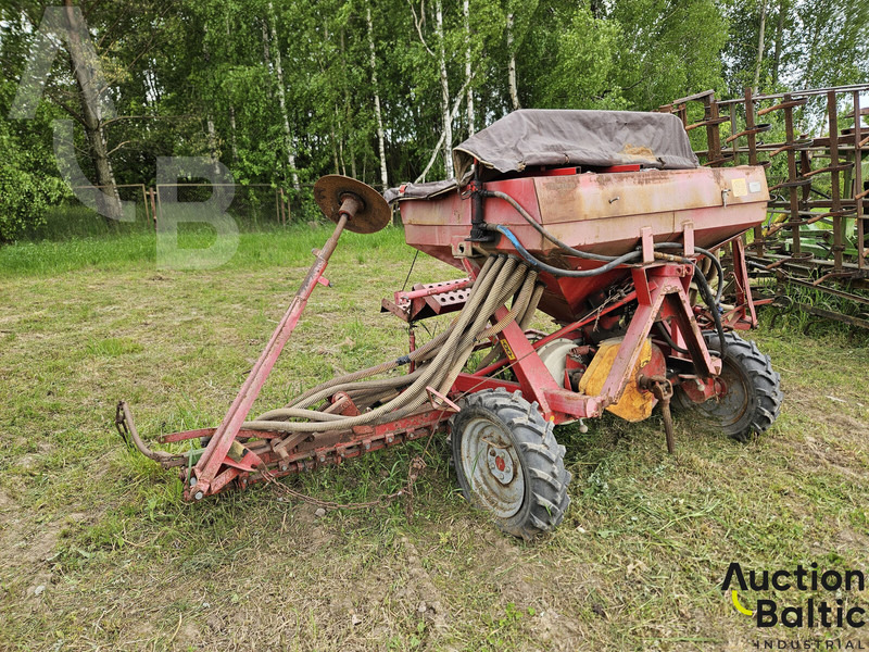 SPU 4 - Комбинирана сеялка: снимка 2 SPU 4 - Комбинирана сеялка: снимка 2