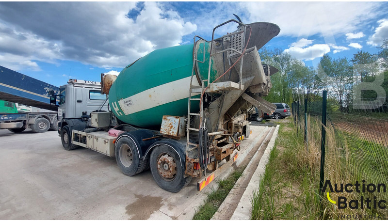 Scania P 94 GB - Бетоновоз: снимка 4 Scania P 94 GB - Бетоновоз: снимка 4