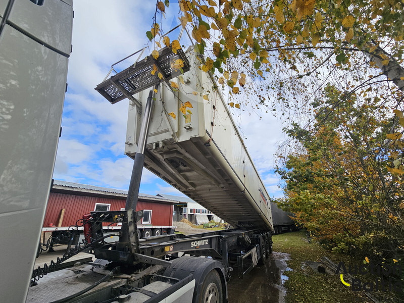 Schmitz Cargobull Gotha SGF*S3 - Брезентово полуремарке: снимка 4 Schmitz Cargobull Gotha SGF*S3 - Брезентово полуремарке: снимка 4