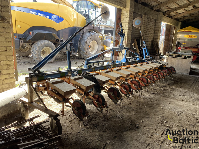 Schmotzer UD2012 - Прецизна сеялка: снимка 4 Schmotzer UD2012 - Прецизна сеялка: снимка 4