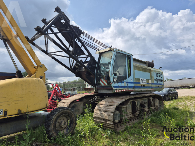 Sennebogen 670R - Верижен кран: снимка 1 Sennebogen 670R - Верижен кран: снимка 1