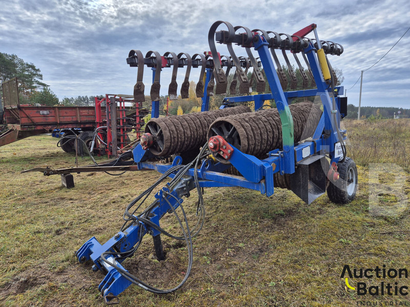 Servis Traktor KZK "Olvia-6A" - Селскостопански валяк: снимка 1 Servis Traktor KZK "Olvia-6A" - Селскостопански валяк: снимка 1
