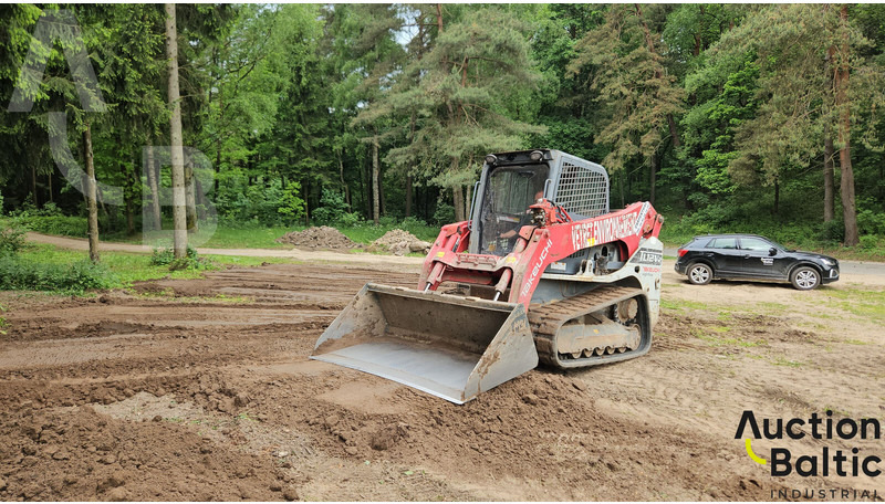 Takeuchi TL12V-2 - Верижен товарач: снимка 1 Takeuchi TL12V-2 - Верижен товарач: снимка 1