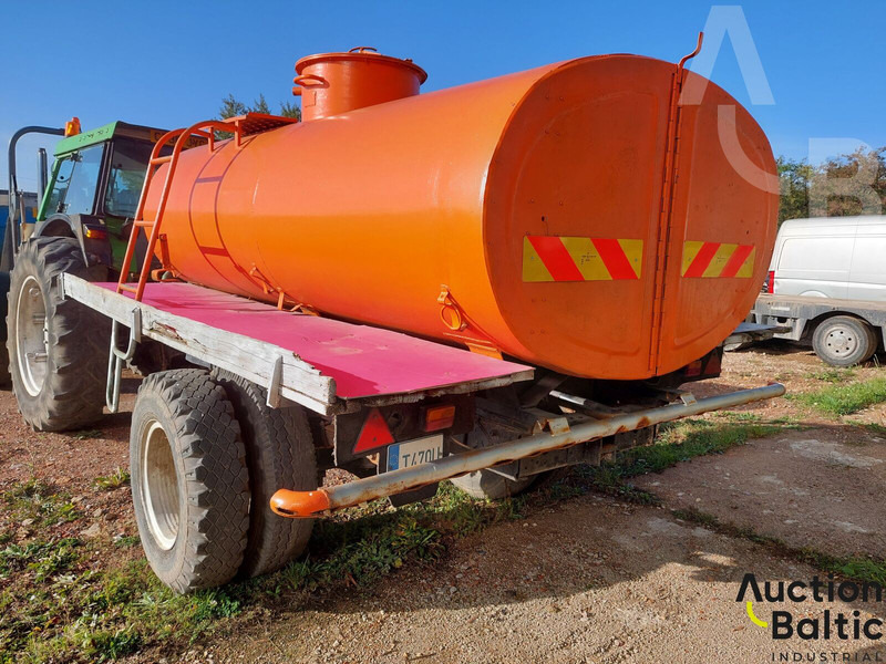 Trailer for transporting and watering water - Ремарке цистерна: снимка 4 Trailer for transporting and watering water - Ремарке цистерна: снимка 4