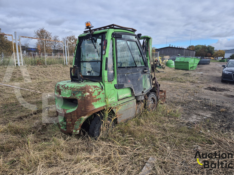 UniCarriers 30 - Дизелов мотокар: снимка 4 UniCarriers 30 - Дизелов мотокар: снимка 4