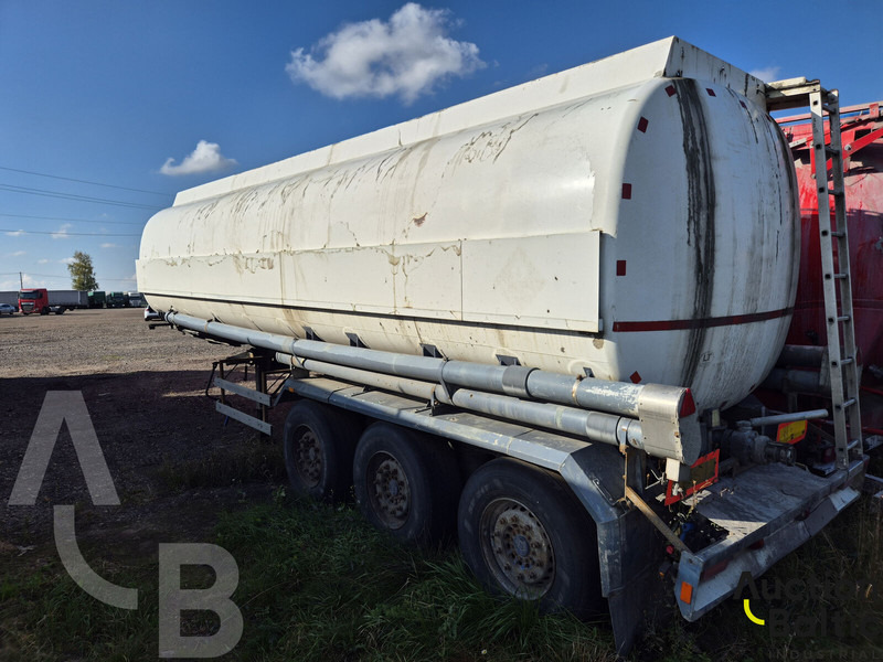 VAN DEN DIJSSEL VD 32.120 - Полуремарке цистерна: снимка 2 VAN DEN DIJSSEL VD 32.120 - Полуремарке цистерна: снимка 2