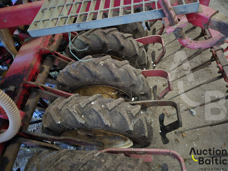 Vaderstad Rapid 600f - Машина за сеене: снимка 5 Vaderstad Rapid 600f - Машина за сеене: снимка 5
