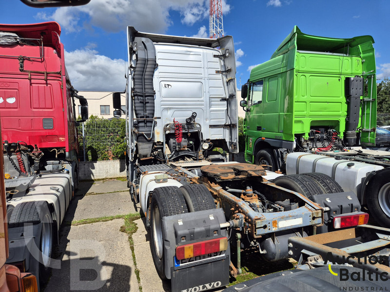 Volvo FH12 - Влекач: снимка 4 Volvo FH12 - Влекач: снимка 4