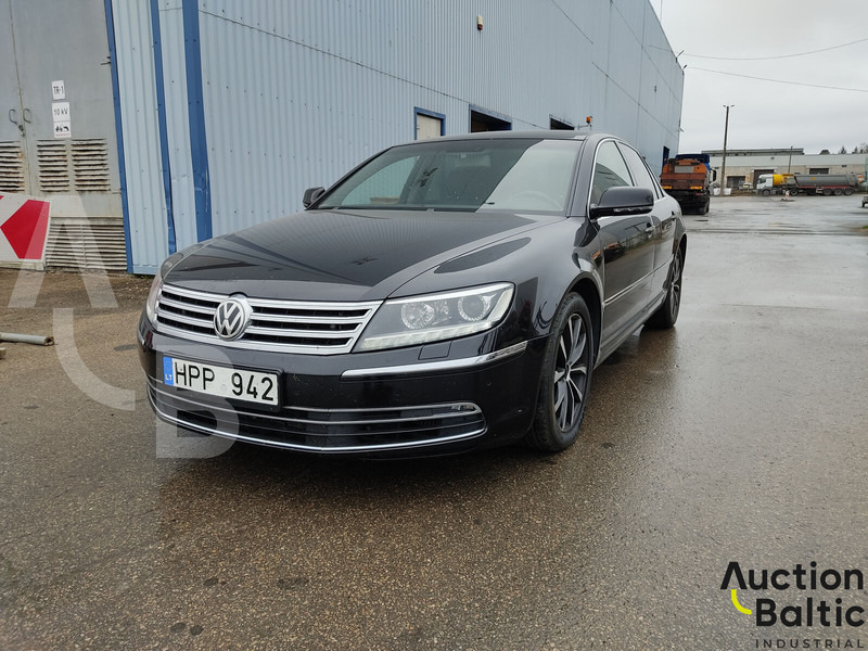 Volkswagen Phaeton - Лек автомобил: снимка 1 Volkswagen Phaeton - Лек автомобил: снимка 1