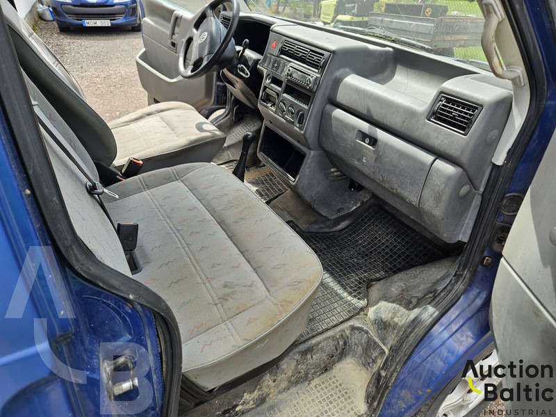 Лекотоварен автомобил фургон Volkswagen Pick-Up 2,5 TDI: снимка 10