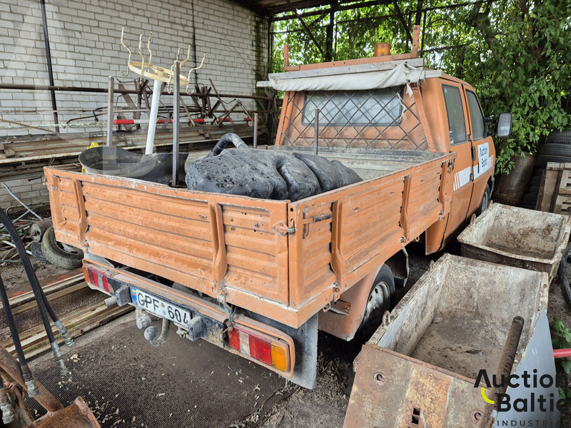 Volkswagen Transporter - Бордови бус, Бус с двойна кабина: снимка 3 Volkswagen Transporter - Бордови бус, Бус с двойна кабина: снимка 3
