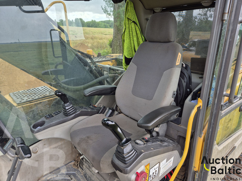 Volvo EC 210 C L - Верижен багер: снимка 5 Volvo EC 210 C L - Верижен багер: снимка 5