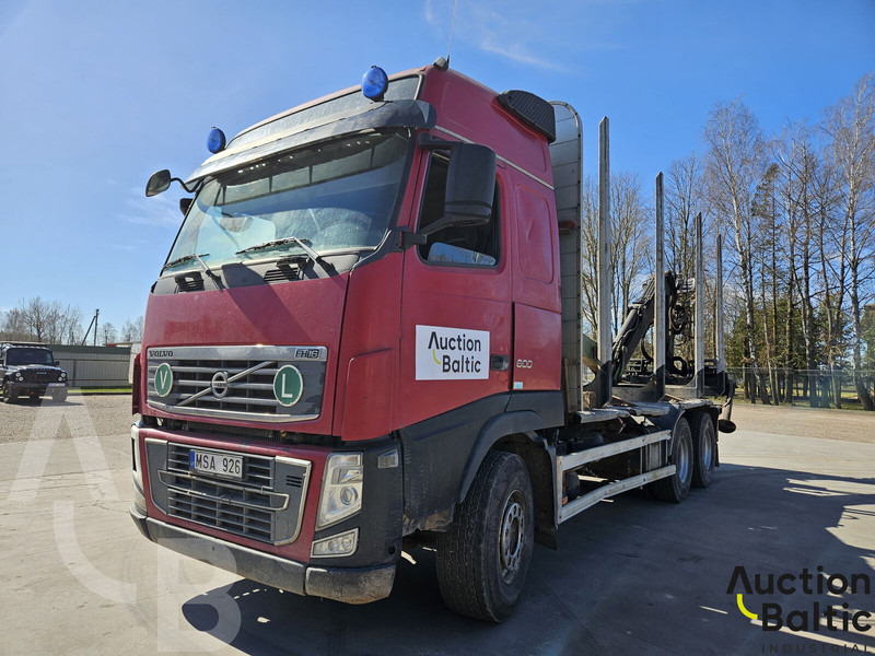 Volvo FH16 - Горско ремарке: снимка 2 Volvo FH16 - Горско ремарке: снимка 2