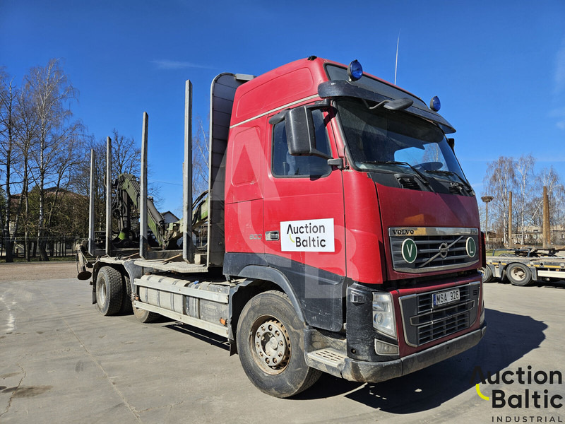 Volvo FH16 - Горско ремарке: снимка 1 Volvo FH16 - Горско ремарке: снимка 1