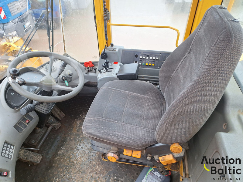 Volvo L 180 E - Колесен товарач: снимка 5 Volvo L 180 E - Колесен товарач: снимка 5