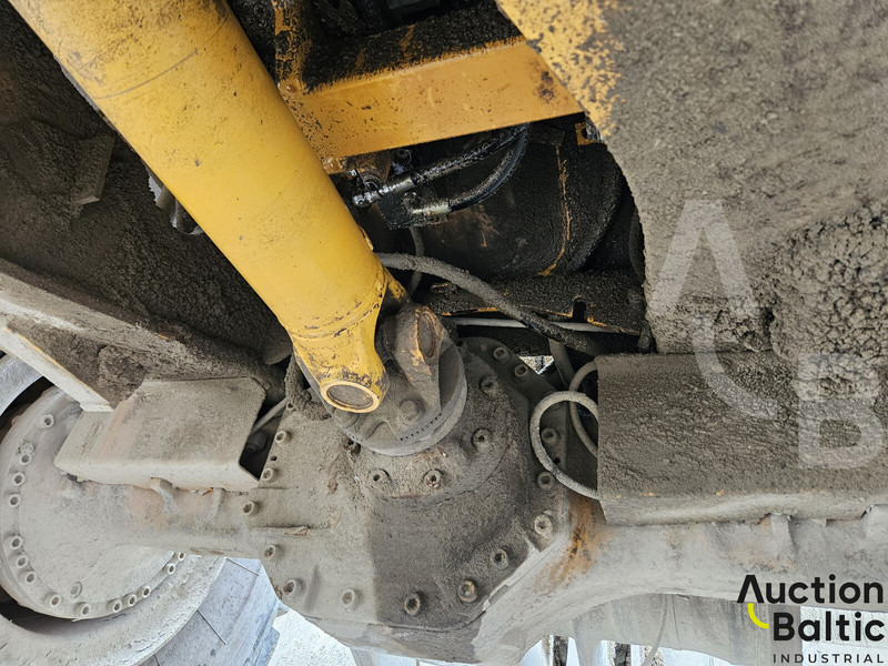 Колесен товарач Volvo L 180 F: снимка 14