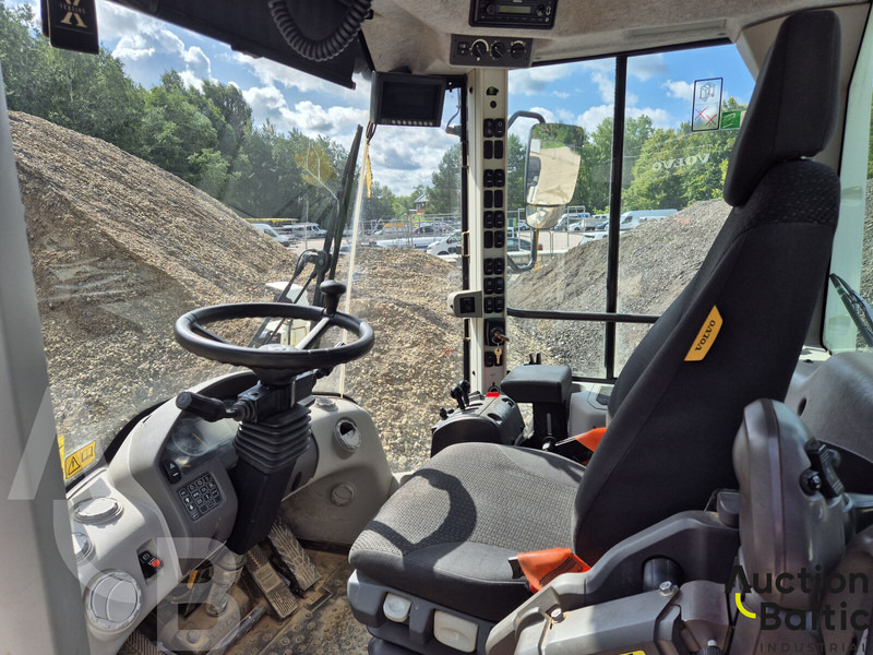 Volvo L 90 - Колесен товарач: снимка 5 Volvo L 90 - Колесен товарач: снимка 5
