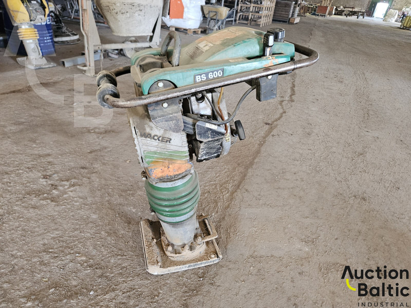 Wacker BS600 - Виброплоча: снимка 2 Wacker BS600 - Виброплоча: снимка 2