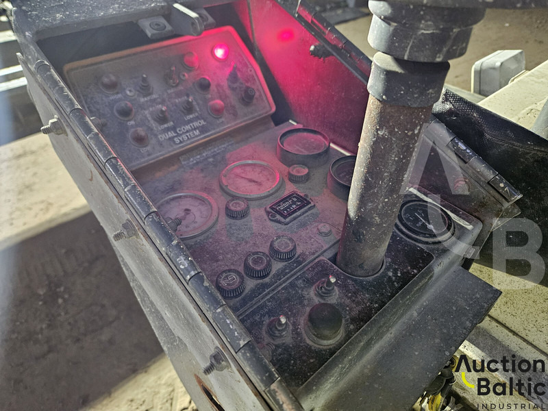 Асфалтополагач somero S-100 LASER SCREED: снимка 10
