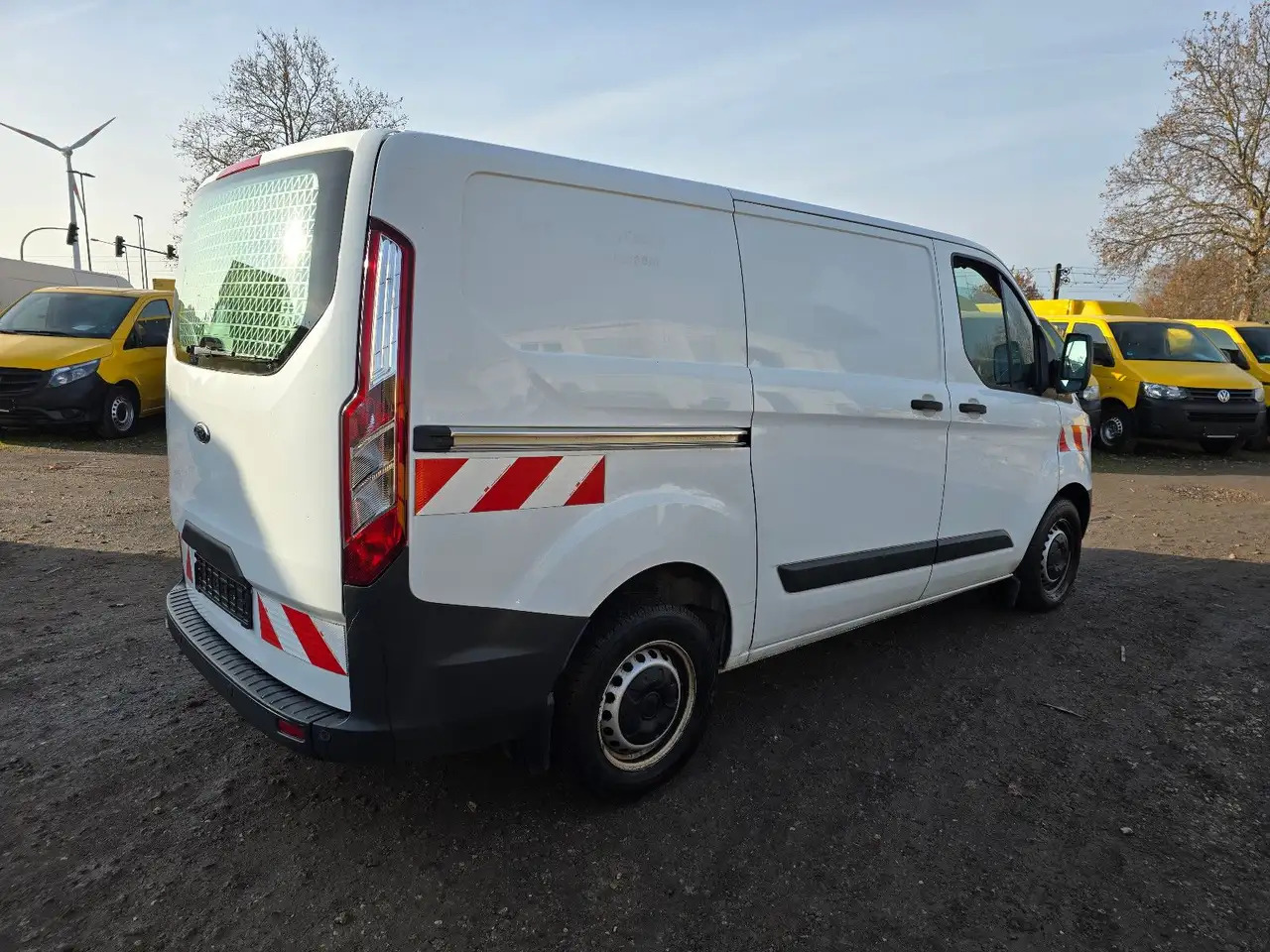 Ford Transit Custom/Werkstattfahrzeug - Товарен бус: снимка 4 Ford Transit Custom/Werkstattfahrzeug - Товарен бус: снимка 4