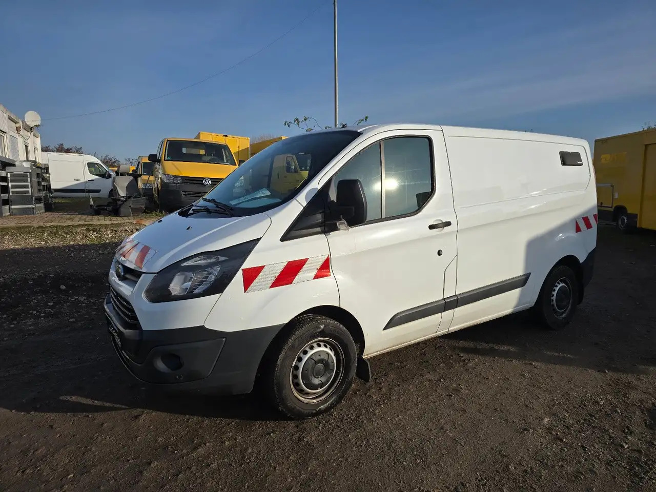 Ford Transit Custom/Werkstattfahrzeug - Товарен бус: снимка 2 Ford Transit Custom/Werkstattfahrzeug - Товарен бус: снимка 2