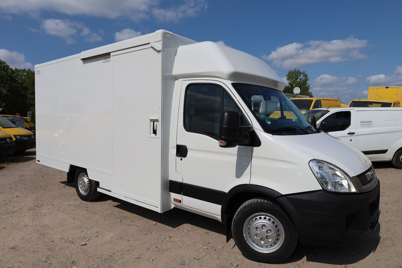 Iveco Daily C30C/ Regalsystem/Luftfeder - Лекотоварен автомобил фургон: снимка 1 Iveco Daily C30C/ Regalsystem/Luftfeder - Лекотоварен автомобил фургон: снимка 1