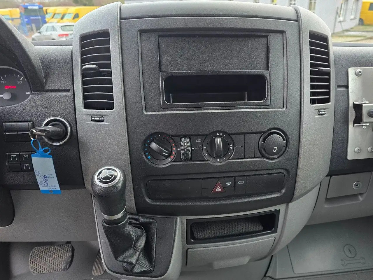 Лек автомобил Mercedes-Benz Sprinter II Pritsche: снимка 10 Лек автомобил Mercedes-Benz Sprinter II Pritsche: снимка 10