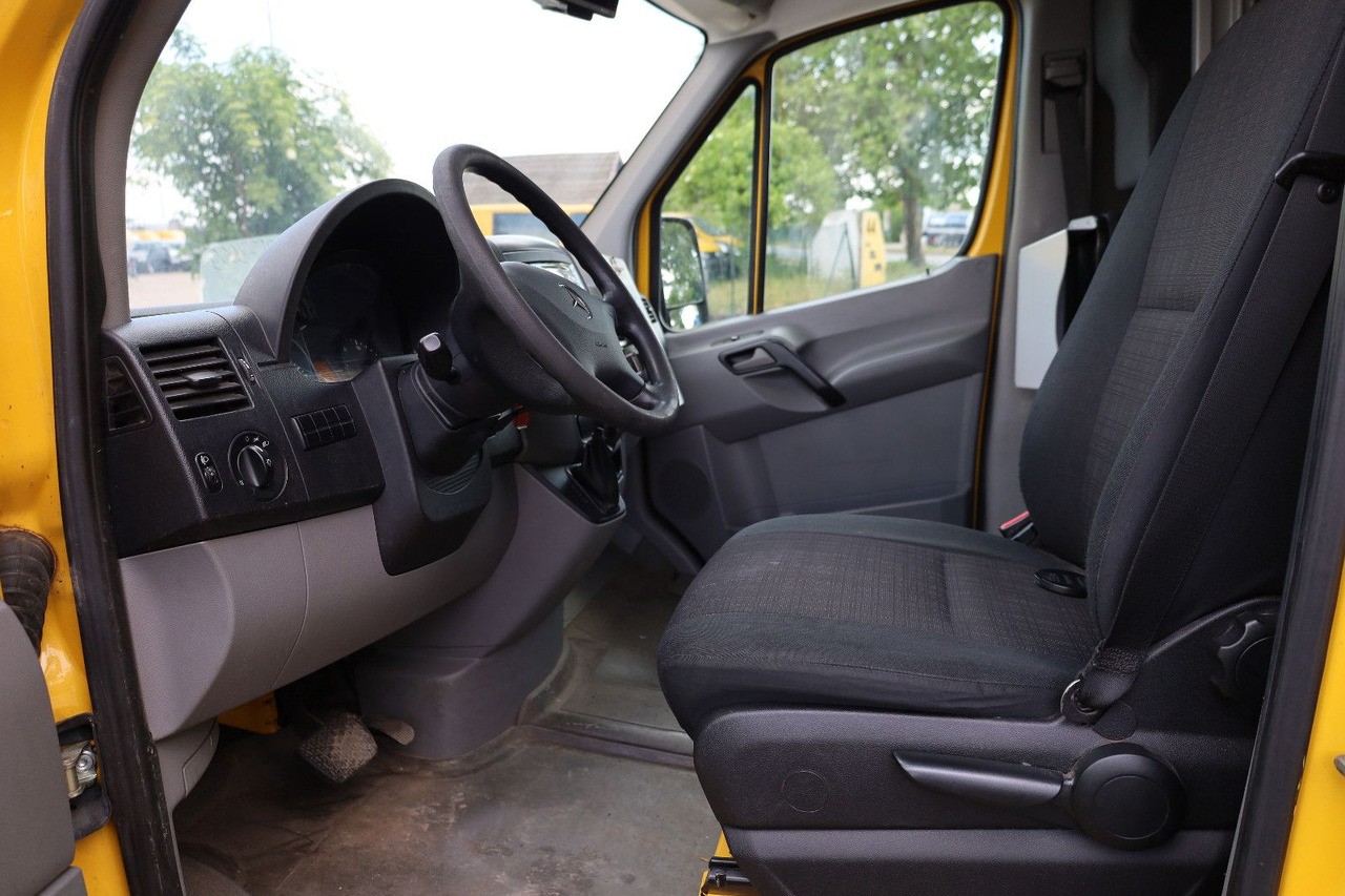 Mercedes-Benz Sprinter II Pritsche/ Koffer - Лекотоварен автомобил фургон: снимка 3 Mercedes-Benz Sprinter II Pritsche/ Koffer - Лекотоварен автомобил фургон: снимка 3