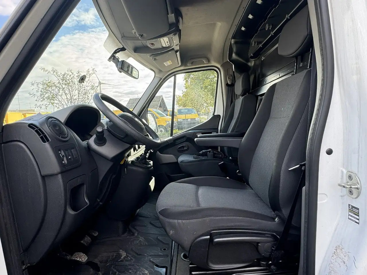 Товарен бус Renault Master Kasten/Scheckheft/1. Hand: снимка 6 Товарен бус Renault Master Kasten/Scheckheft/1. Hand: снимка 6