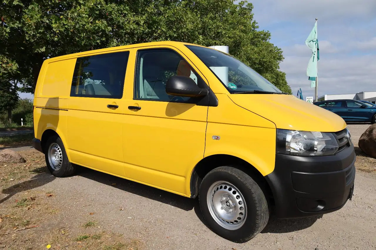 Volkswagen T5 Transporter/ 2.0 TDI/EU5/1.Hand/5-Sitze - Бус с двойна кабина: снимка 4 Volkswagen T5 Transporter/ 2.0 TDI/EU5/1.Hand/5-Sitze - Бус с двойна кабина: снимка 4