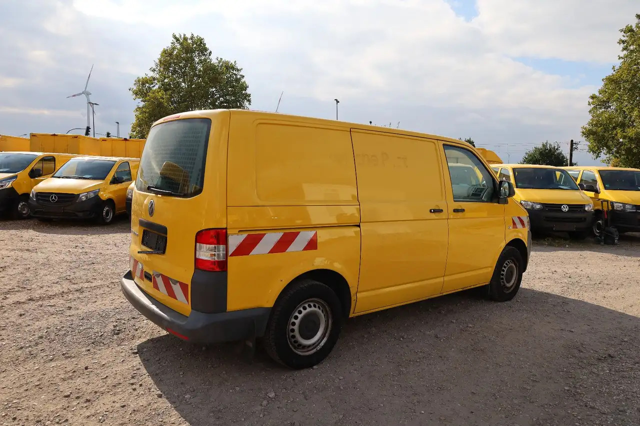 Volkswagen T5 Transporter/ 2.0 TDI/EU5/Werkstattfahrzeug - Товарен бус, Комунална/ Специална техника: снимка 4 Volkswagen T5 Transporter/ 2.0 TDI/EU5/Werkstattfahrzeug - Товарен бус, Комунална/ Специална техника: снимка 4