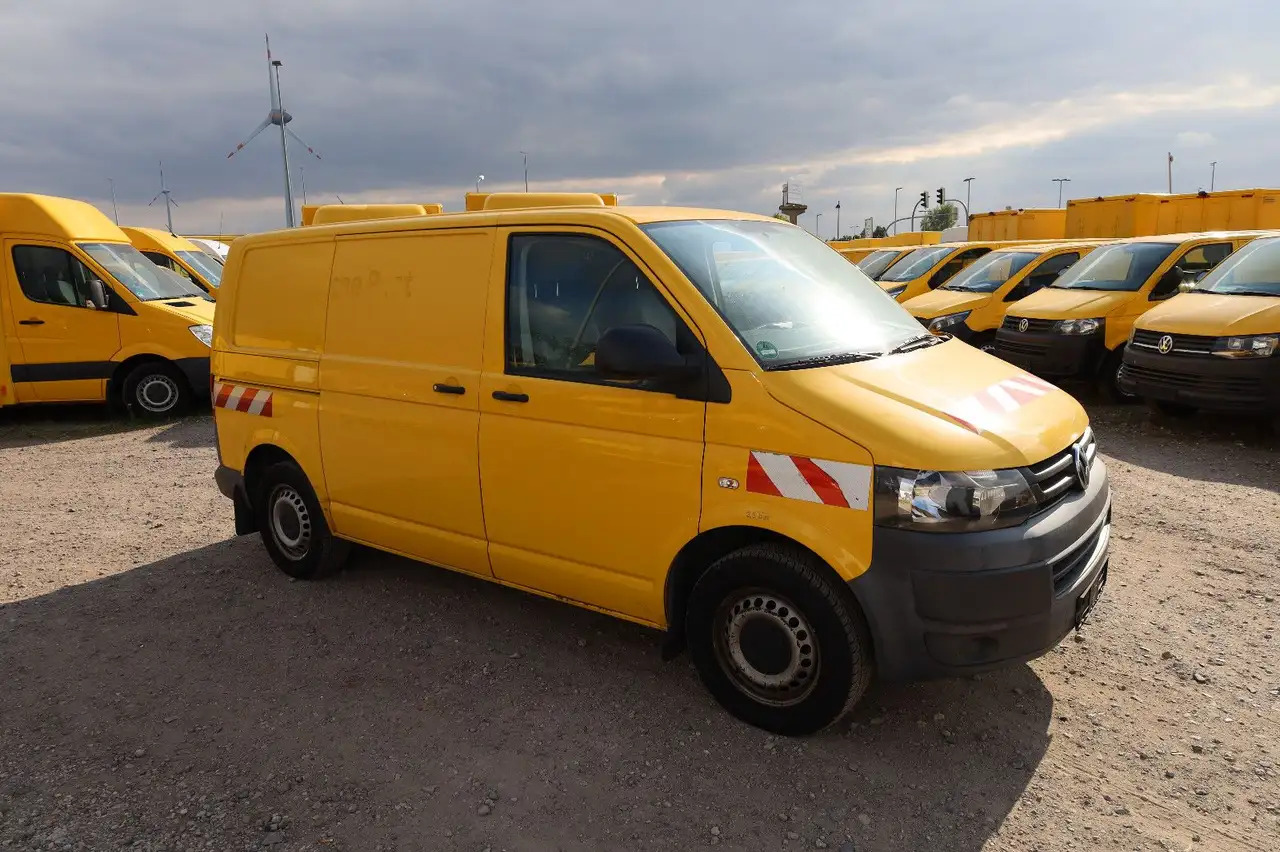 Volkswagen T5 Transporter/ 2.0 TDI/EU5/Werkstattfahrzeug - Товарен бус, Комунална/ Специална техника: снимка 3 Volkswagen T5 Transporter/ 2.0 TDI/EU5/Werkstattfahrzeug - Товарен бус, Комунална/ Специална техника: снимка 3