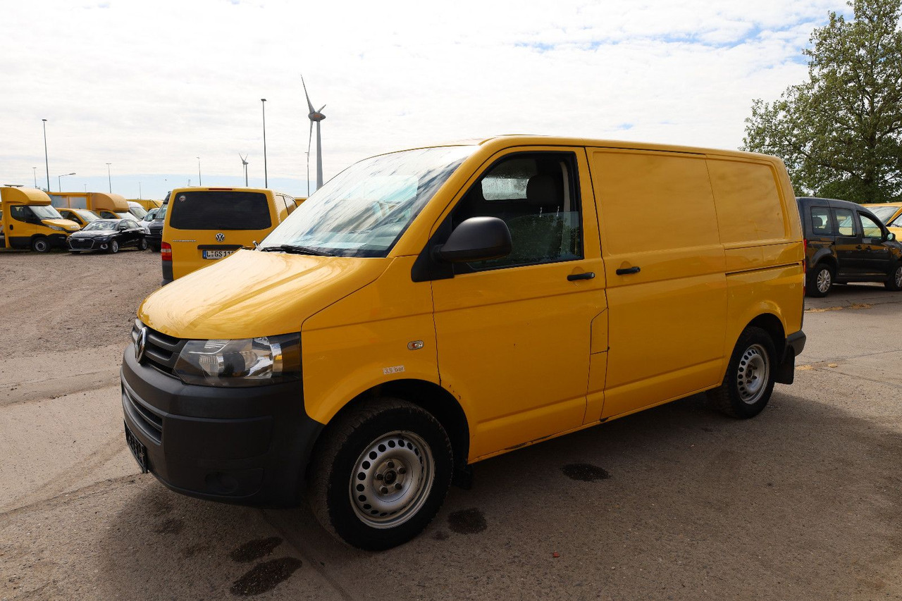 Volkswagen T5 Transporter Kasten-Kombi 2.0 TDI/EU5/1.Hand - Малък ван: снимка 2 Volkswagen T5 Transporter Kasten-Kombi 2.0 TDI/EU5/1.Hand - Малък ван: снимка 2