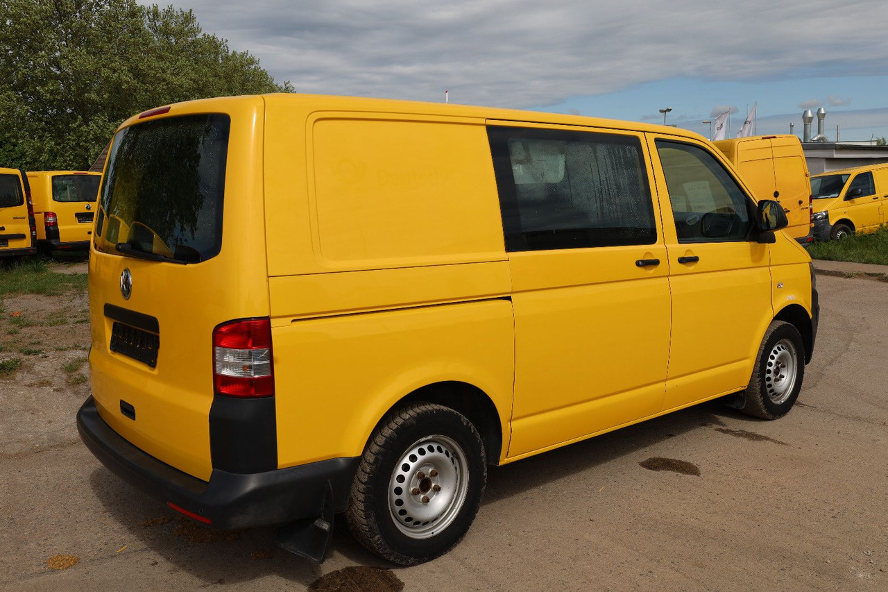 Volkswagen T5 Transporter Kasten-Kombi 2.0 TDI/EU5/1.Hand - Малък ван: снимка 4 Volkswagen T5 Transporter Kasten-Kombi 2.0 TDI/EU5/1.Hand - Малък ван: снимка 4