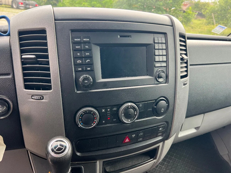 Хладилен бус Mercedes-Benz Sprinter 319 LAMBERET-KERSTNER Fridge/**319 V6 Euro6**: снимка 20