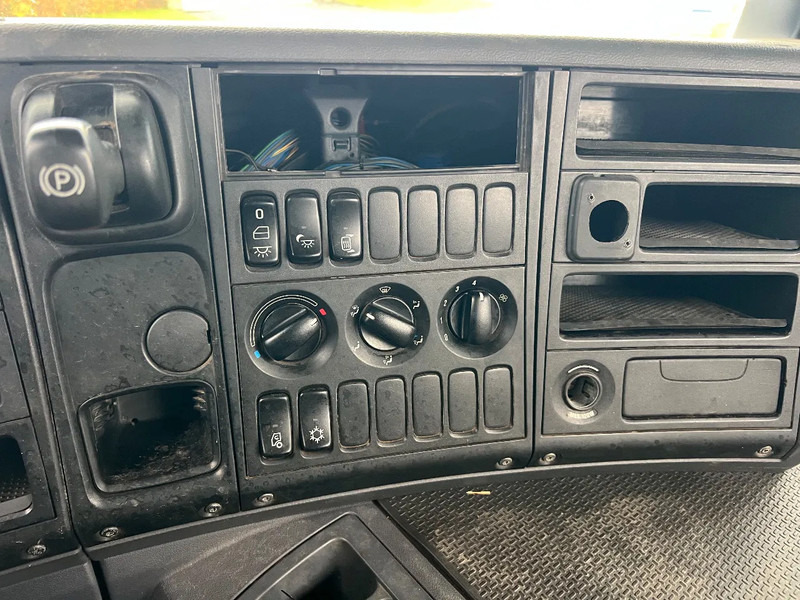 Лизинг на Scania P420 Belgian truck**205.000km**Retarder full steel** Scania P420 Belgian truck**205.000km**Retarder full steel**: снимка 18 Лизинг на Scania P420 Belgian truck**205.000km**Retarder full steel** Scania P420 Belgian truck**205.000km**Retarder full steel**: снимка 18