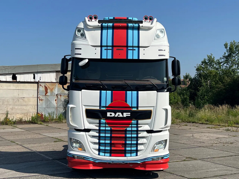 DAF XF 530 MARTINI RACING XF530 full options - Влекач: снимка 4 DAF XF 530 MARTINI RACING XF530 full options - Влекач: снимка 4