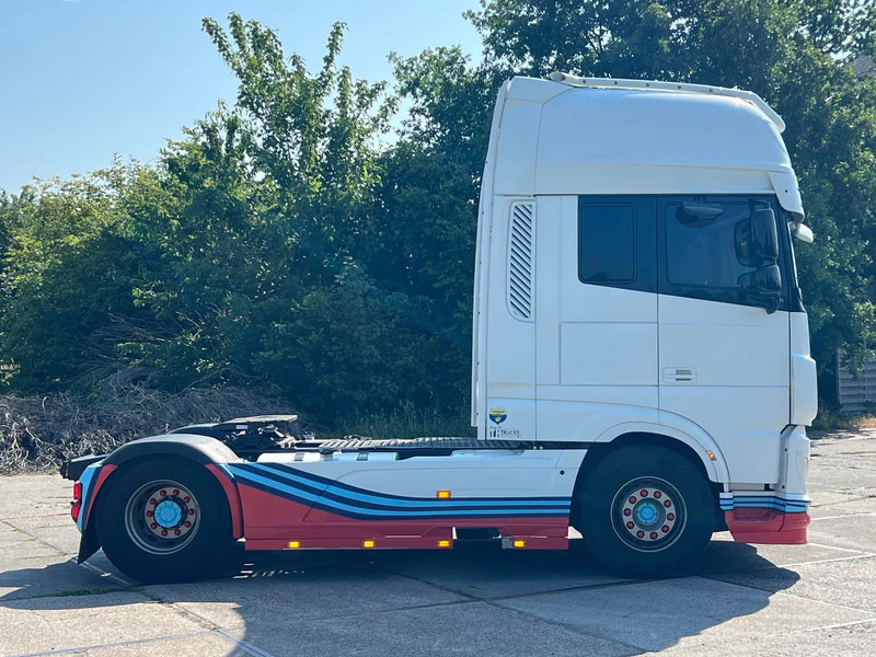 DAF XF 530 MARTINI RACING XF530 full options - Влекач: снимка 5 DAF XF 530 MARTINI RACING XF530 full options - Влекач: снимка 5